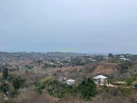 Частный дом с участком земли в Чакви, недалеко от Батуми