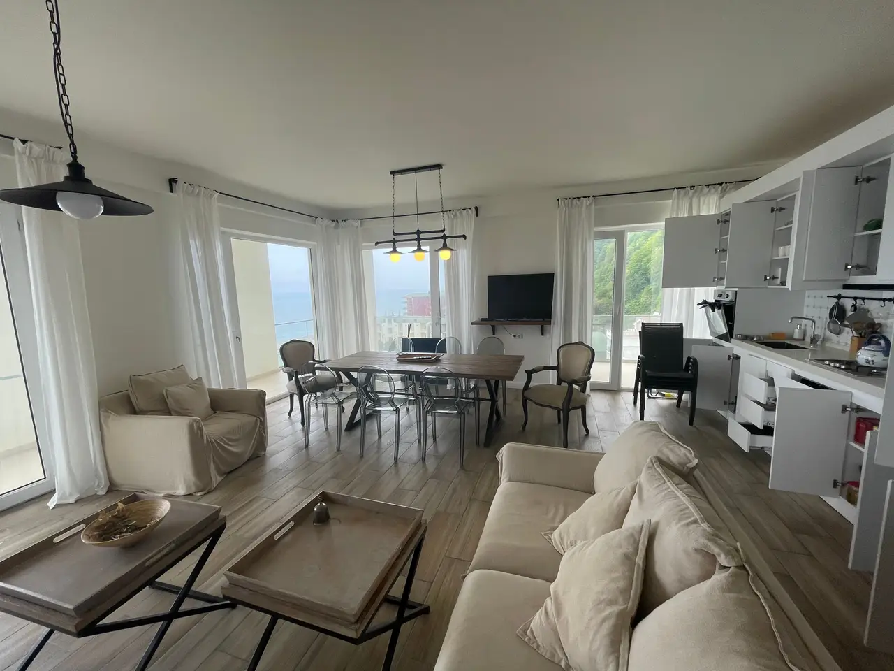 3-room apartment in Kvariati with sea view, photo 1