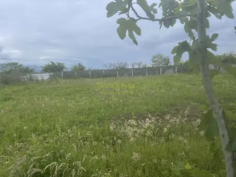 Земельный участок недалеко от центра города