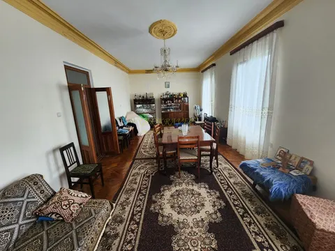 Частный дом и земельный участок с видом на море недалеко от города