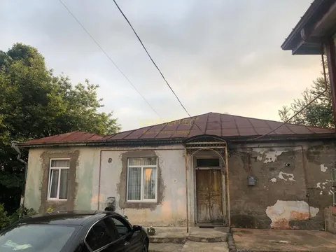 Продается частный дом с прекрасным видом на море в Махинджаури, недалеко от Батуми.
