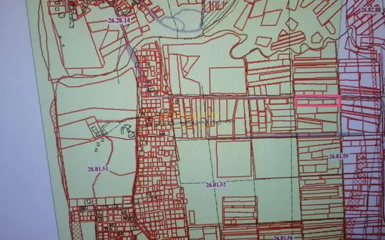 Продается земельный участок площадью 1200 кв. м в  Уреки, в 100 м от трассы.