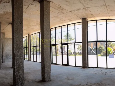 В Кобулети на центральной улице продается частный дом