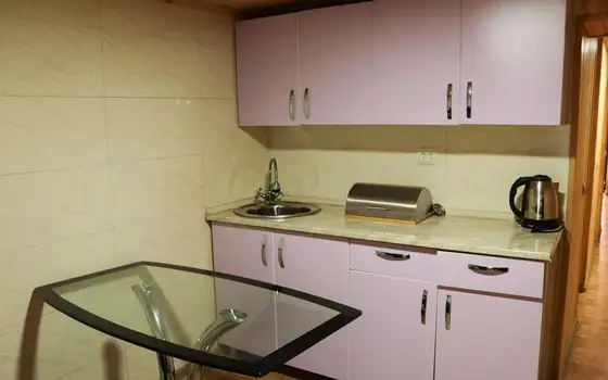 В Кобулети на центральной улице продается частный дом
