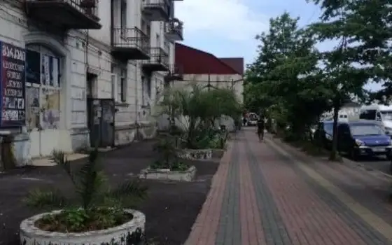 Продается коммерческое помещение в близи  колхозного рынка.