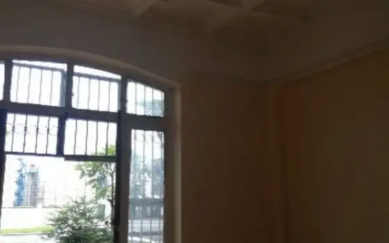 Продается коммерческое помещение в близи  колхозного рынка.