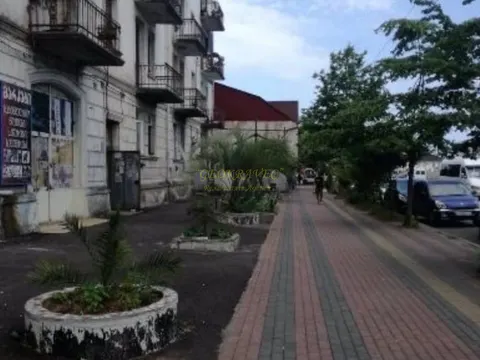 Продается коммерческое помещение в близи  колхозного рынка. - სურათი 1