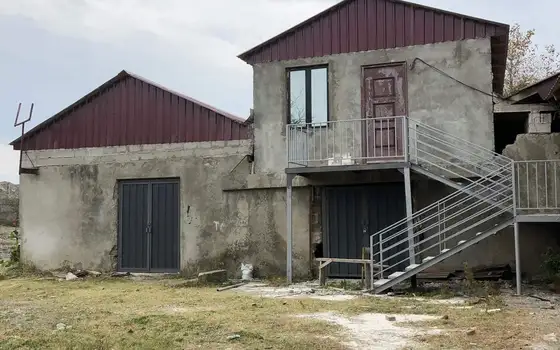 В   Хелвачаури  промышленной зоне недалеко от Батуми.