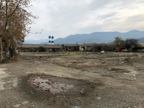 В   Хелвачаури  промышленной зоне недалеко от Батуми.