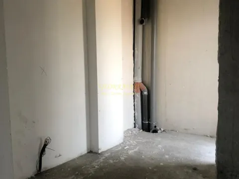 В новостройке в районе Сабуртало.