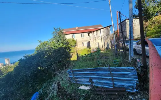 Участок  в  приморском курорте Гонио.