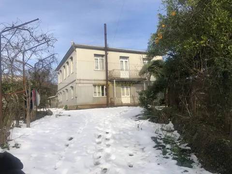 Продается частный дом с видом на море и на горы в тихом месте в Чакви. Грузия.