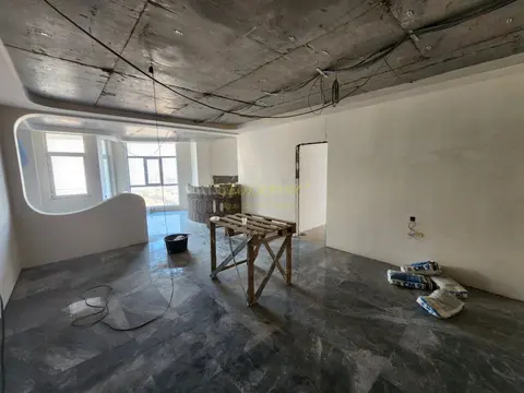 В  новом  жилом  доме  квартира с ремонтом  в городе  Батуми .