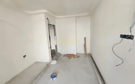 В  новом  жилом  доме  квартира с ремонтом  в городе  Батуми .
