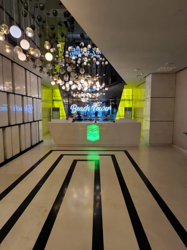 Жилой дом гостиничного типа Orbi Beach Tower.
