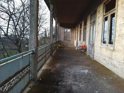 Дом с участком земли в село Кобулети, муниципалитет Кобулети.