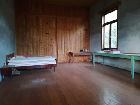 Дом с участком земли в село Кобулети, муниципалитет Кобулети.
