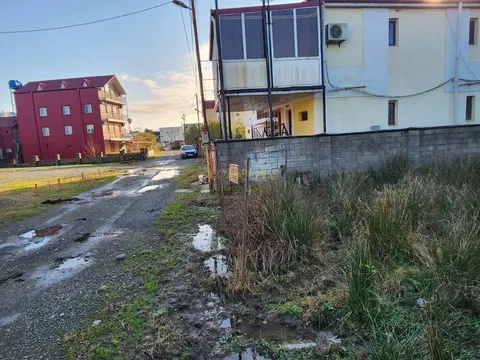 Земельный участок в поселке Уреки.