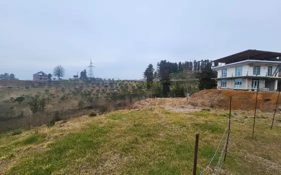 Аджария, курорт Чакви, земельный участок  в центральной части поселка.