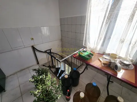 Частный дом с двором, большим земельным участком в поселке Чакви.
