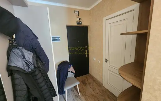 В городе Батуми в районе нового бульвара  двухкомнатная квартира с ремонтом .