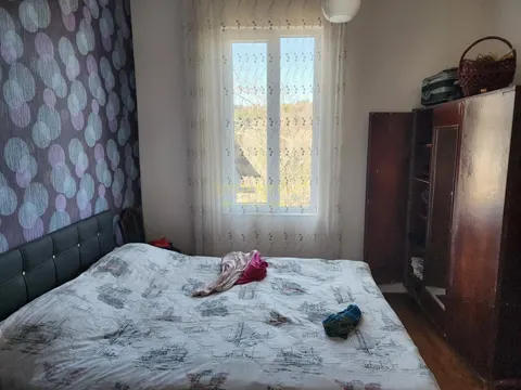 Кобулетский муниципалитет село Шуагеле, 2-х этажный дом с большим участком.