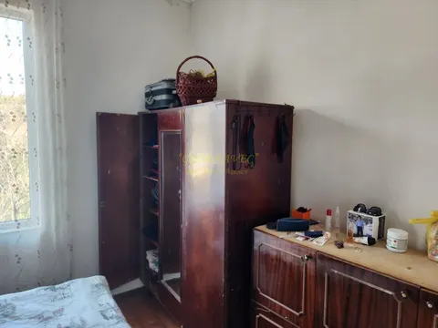 Кобулетский муниципалитет село Шуагеле, 2-х этажный дом с большим участком.
