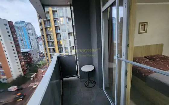 В жилом комплексе гостиничного типа в Orbi Residence.