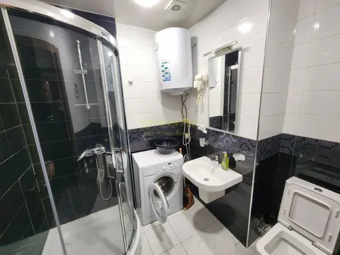 В жилом комплексе гостиничного типа в Orbi Residence.