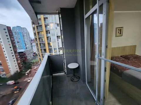 В жилом комплексе гостиничного типа в Orbi Residence.