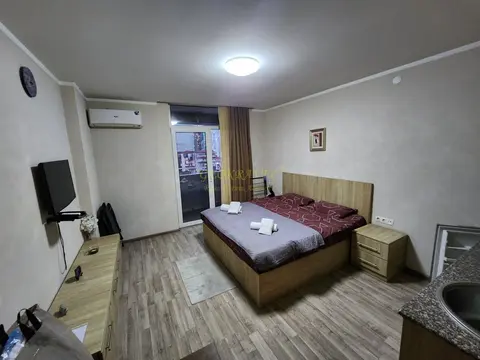 В жилом комплексе гостиничного типа в Orbi Residence.