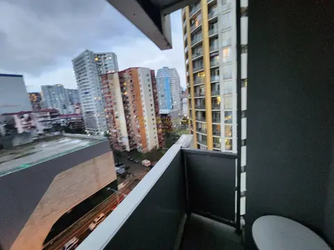 В жилом комплексе гостиничного типа в Orbi Residence.