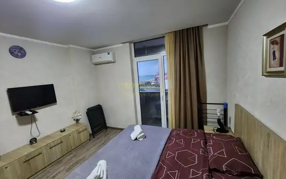 В жилом комплексе гостиничного типа в Orbi Residence.