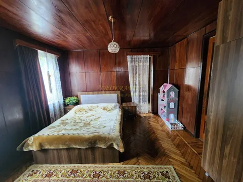Частный дом в село Чайсубани, в нескольких километрах от Чакви.