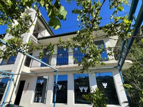 Элитная вилла в городе Мцхета. - სურათი 1