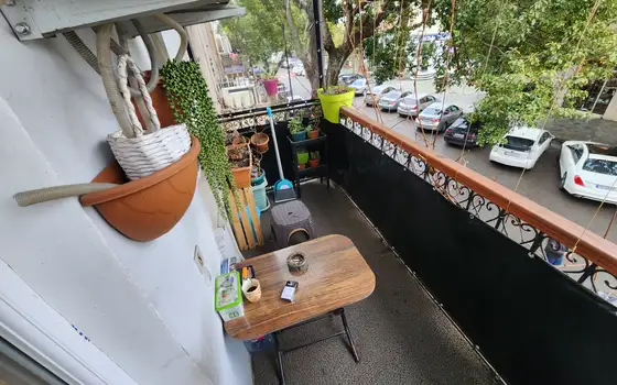Четырехкомнатная квартира в центре старого Батуми.