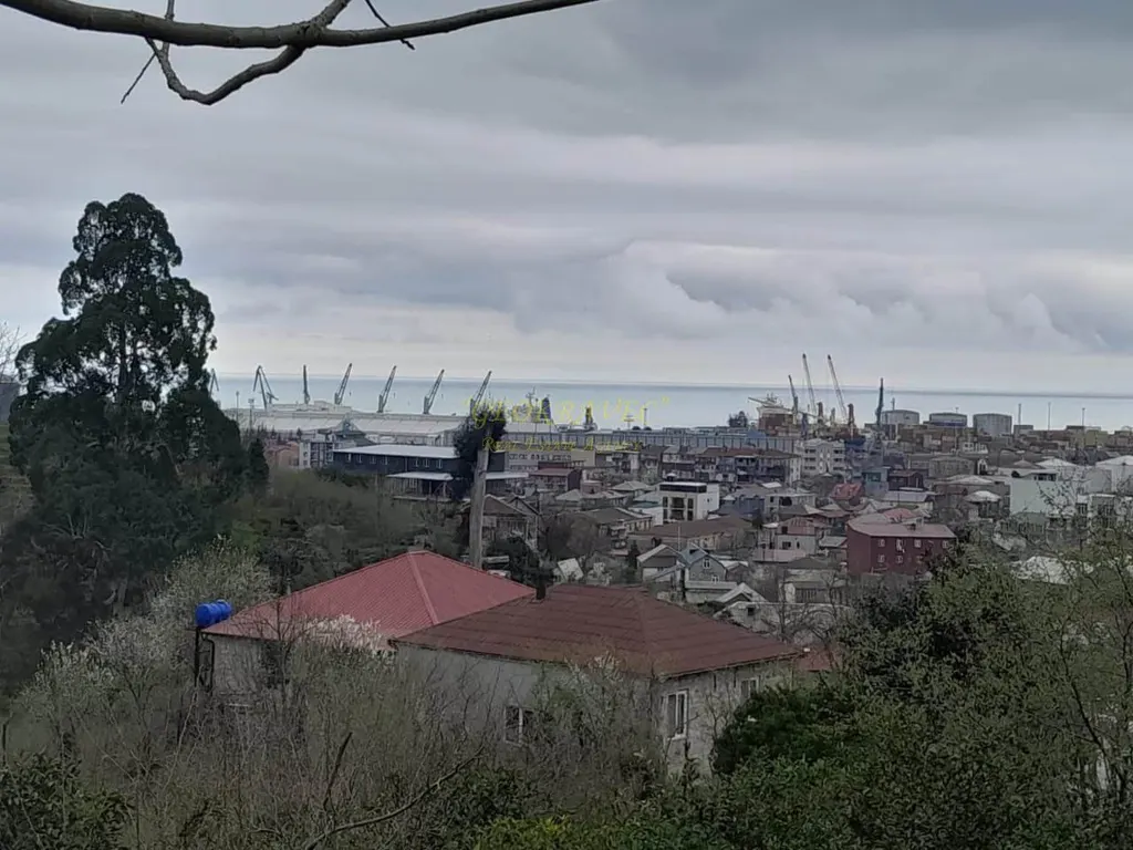 Продается земельный участок в 1,5 км от города Батуми.