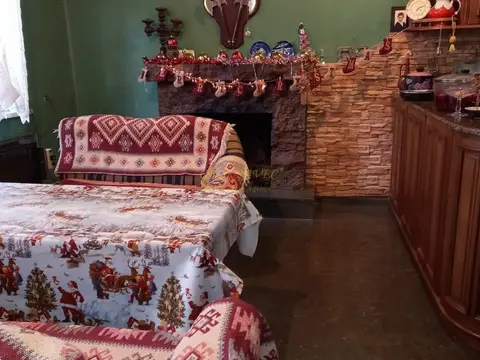собственный дом с участком земли.