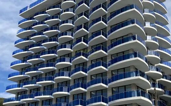 Продается панорамная квартира на берегу черного море в ,,Панорама Квариати,, шикарным видом на море и горы. Батуми. Грузия.