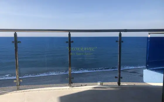 Продается панорамная квартира на берегу черного море в ,,Панорама Квариати,, шикарным видом на море и горы. Батуми. Грузия.