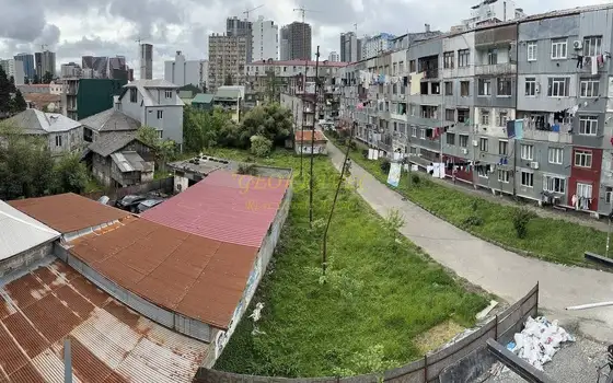 Несельскохозяйственной участок земли в центре города.
