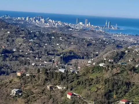 Земельный участок с красивой панорамой.