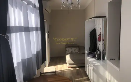 Продается квартира в старом Батуми, выгодно для комерции. Грузия.