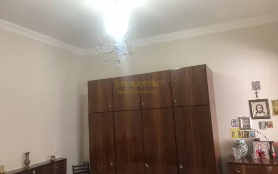 Продается квартира в старом Батуми, выгодно для комерции. Грузия.
