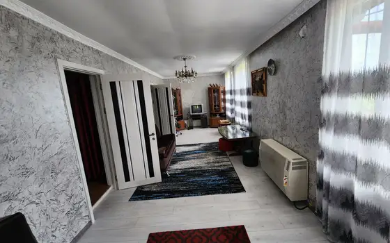 Продается частный дом в тихом и спокойном месте.