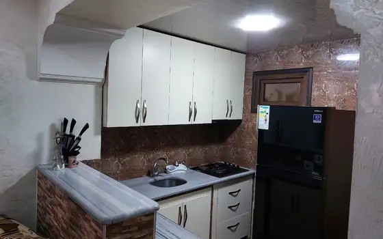 Четырехкомнатная квартира в поселке Тамари.