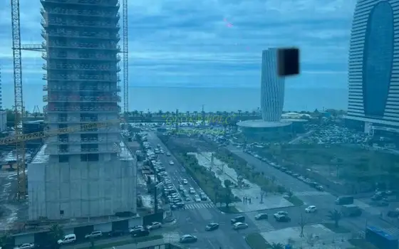 Трехкомнатная квартира у моря на проспекте Жиули Шартава.