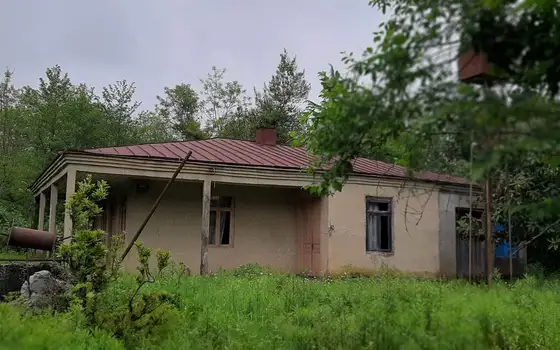 Собственный дом в 15 км от города Зугдиди.