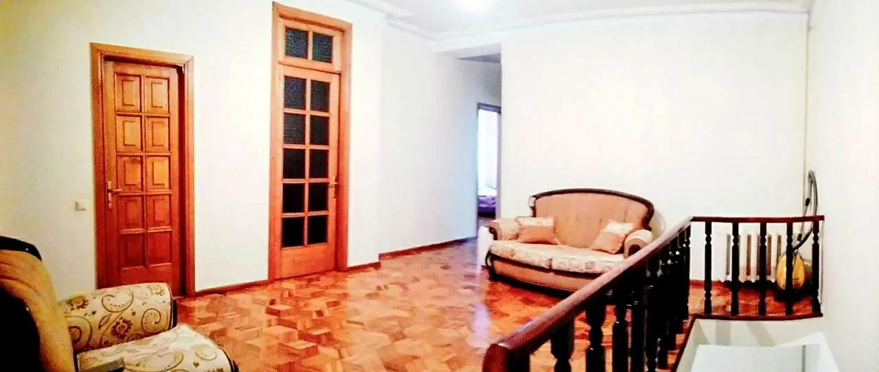 6-Bedroom Duplex in Old Batumi, photo 1