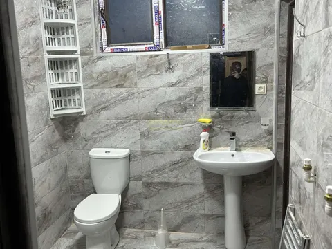 Продается частный дом с коммерческими помещениями.